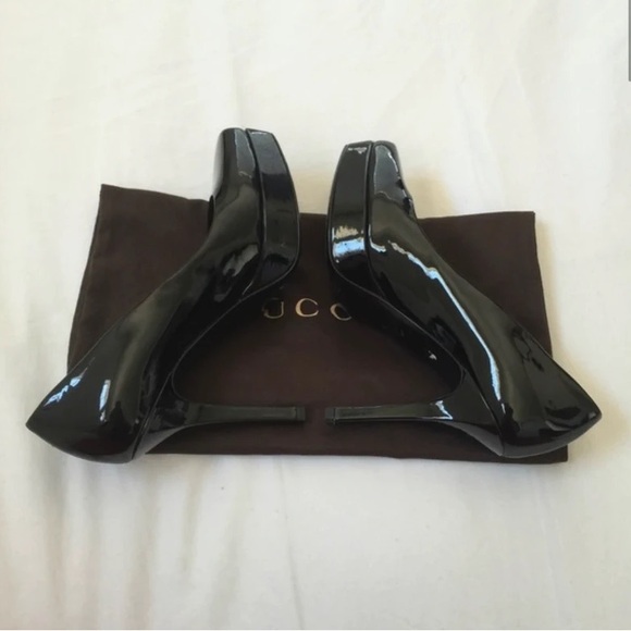 Gucci Glossy Black Heels - Picture 1 of 4